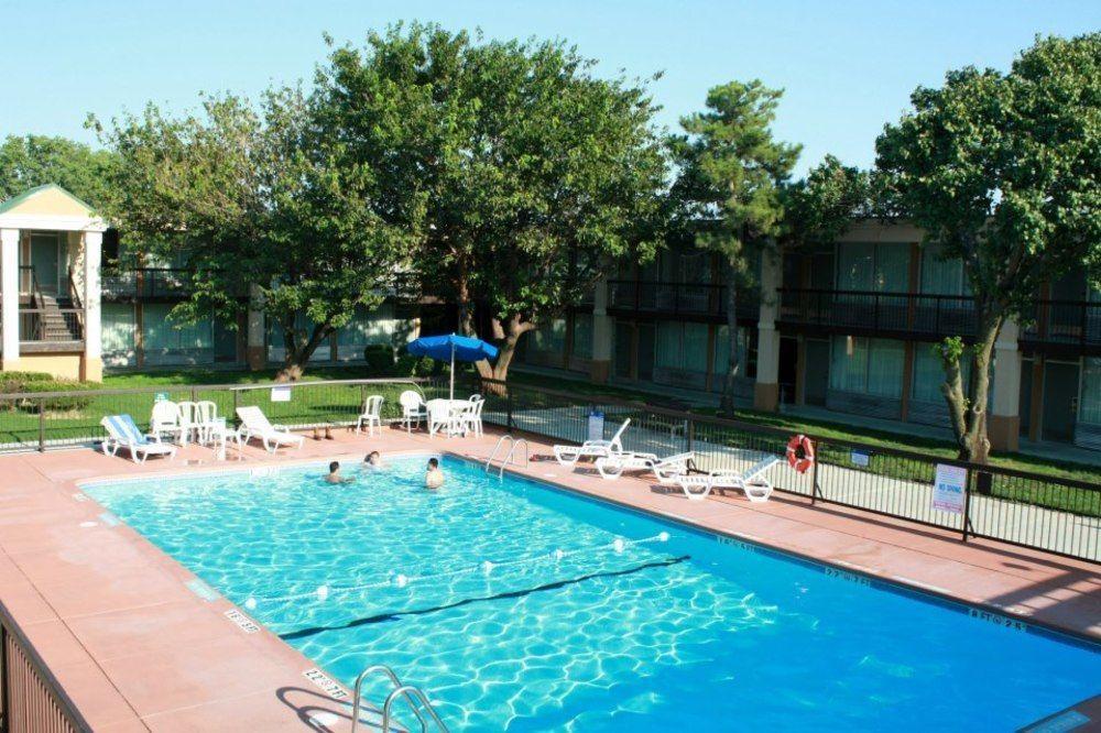 Quality Inn Ponca City Route 77 Extérieur photo