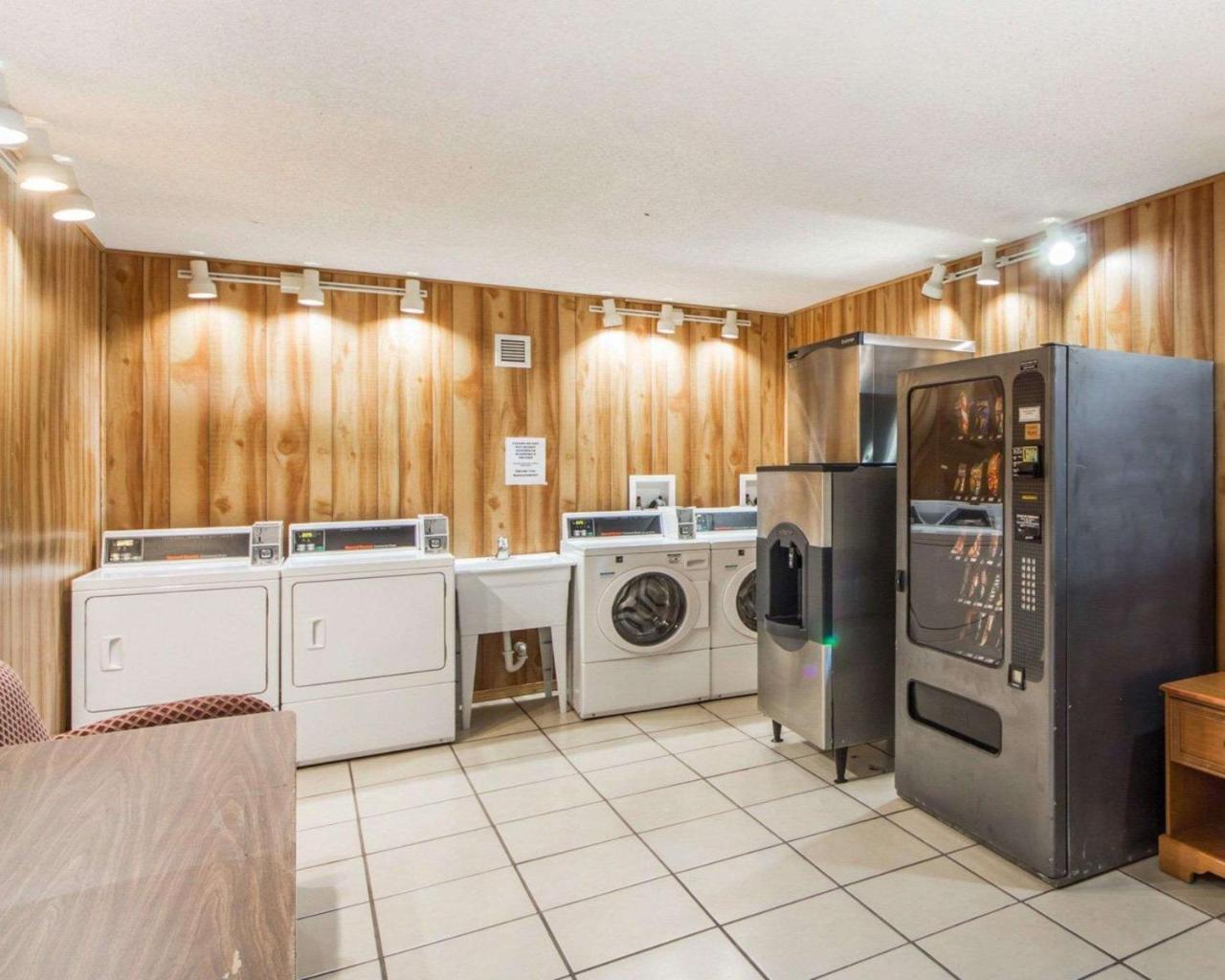 Quality Inn Ponca City Route 77 Extérieur photo
