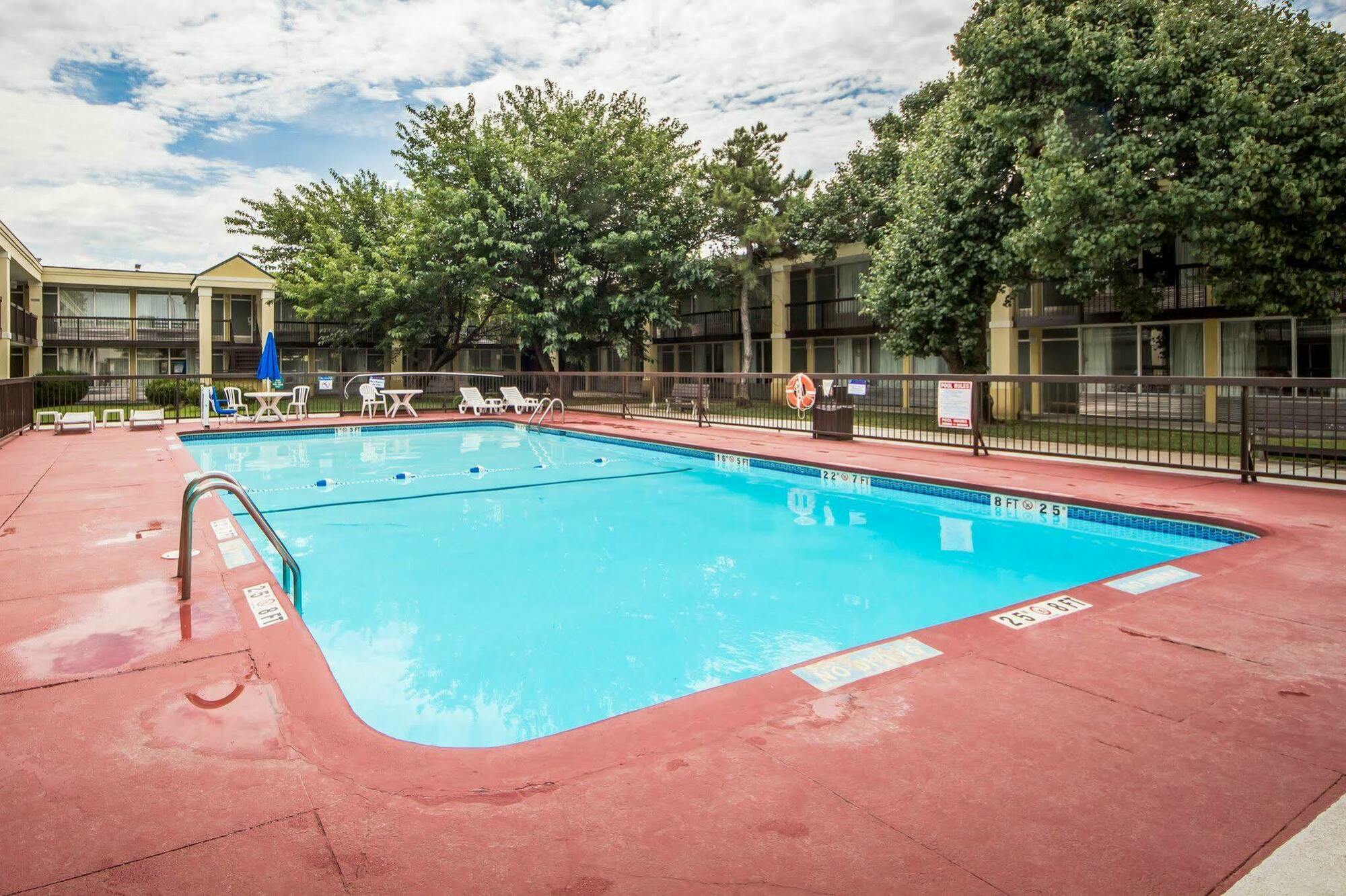 Quality Inn Ponca City Route 77 Extérieur photo